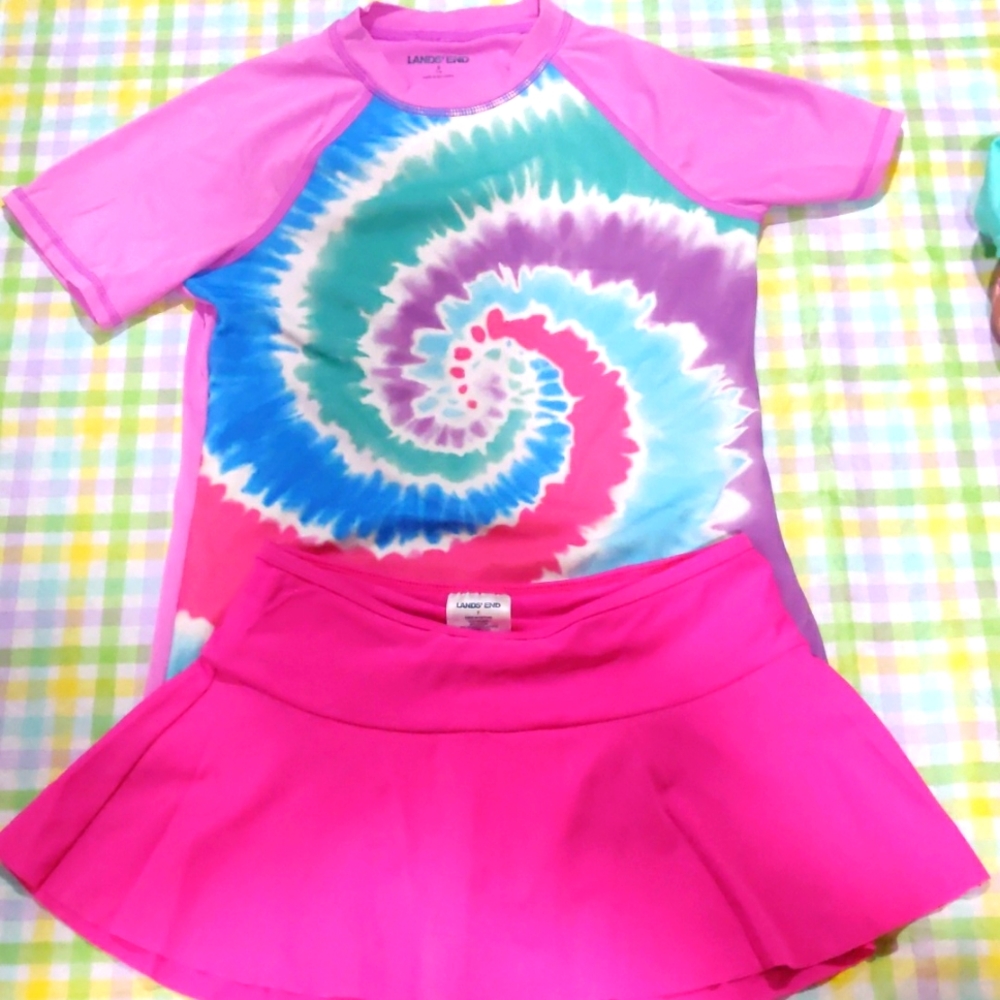 Lands end rash guard and swim skirt size 7
